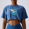 Lu Lu Lemon Justera alla din beskurna gymkläderhaj Anime Kort ärmkvinnor T-shirt Mjukt tyg Löst passform med Running Fitness Crop Top