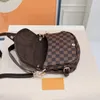 Saumur BB Handväska Exklusiv online -debut M46740 Kvinnlig designer Ny underarm axelväska läderkoppling lyx crossbody väska