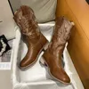 Stövlar högkvalitativa broderade kvinnor stövlar med klackar retro riddare stövlar kvinnliga äkta läder botas mujer western cowboy försäljning stövlar 231206