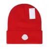 Designer beanie luxo gorro malhas chapéu temperamento versátil gorro chapéu de malha quente carta design chapéu saco de pó 20 estilo M-16