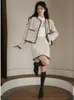 Dwuczęściowa sukienka wiosna Koreańska wysokiej jakości tweedowy zestaw luksusowy projektant z długim rękawem kurtka linia mini spódniczka garnitury vintage styl 231207