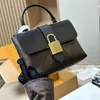 Célèbre marque Designer femmes nouveau sac à bandoulière classique de luxe français rétro mode sac fourre-tout en relief matériel de haute qualité cadenas BB sac à main grande capacité