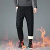 Pantaloni da uomo 2023 Panno Morbido di Inverno Per Gli Uomini di Lana di Agnello Pantaloni Caldi Casual Addensare Homme Abbigliamento di Grandi Dimensioni Pantaloni Pantaloni Della Tuta 231206