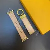 Tasarımcı Keychains Watch Band Seti 10 Renk Süper Kaliteli PU Deri Ana Zincir Kız Anahtarları Güzellik Dekorasyon Gümrükleri 3 PCS/Orijinal Kutu Logosu ile Set Moda Aksesuarları