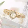 Montres-bracelets 2024 Mode Lumière Luxe Tempérament Montre Femme Ronde Diamant Horloge Dames Bijoux Polyvalent Montre-Bracelet