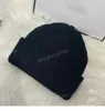 Nuovo designer di fiori incrociati Capite di fiore cromate cuori di cappelli beanie designer uomini donne cappello a maglia a maglia casual elastico caldo elastico ch c367ia