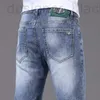 Jeans pour hommes jeans de créateur Jeans pour hommes haut de gamme, nouveaux produits printemps et été, petits pieds élastiques ajustés, version coréenne, vêtements d'étudiant garçon à la mode, denim Xintang ZSVT