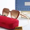 مصمم النظارات الشمسية الفاخرة نساء نظارات شمسية العلامة التجارية Goggles Men الكلاسيكية UV Eyeglasses Box 3725