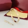 Tennisarmband Luxury Armband Men Armband Women Armband Valentines Day 18K Gold Plated Armband för rörelsesjuka armbandpärlor Uqep