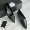 Escarpins pour femmes chaussures habillées designer vintage en peau de mouton talon aiguille 8 cm chaussure de mariage dames avec strass bouts pointus sandales à texture matelassée chaussure de loisirs élégante