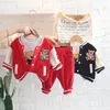 Ensembles de vêtements Automne Bébé Garçon Fille Vêtements Broderie Ours Vestes Pantalons Dessin Animé Hauts Tenue À Manches Longues Manteaux Chauds Pantalon Ensemble 231207