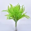 Dekorativa blommor 1 st konstgjorda växter Eukalyptus Leaf Green Fake Grass Plastic Flower Faux Plants POGRAPHY ACCTHOURORS Wedding Home