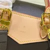 ストリングバックパックデザイナー女性学校バックバックパッククラシックレタープリントチェーン装飾フロント2ポケット高品質のバッグデザイナーハンドバッグ