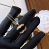 Boutique Designer Love Gift Collane Brand Gioielli di lusso 18K Gold Charm Pendant Necklace Classic Design Original Brand Necklace