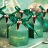 Boîte de bonbons verte avec des boîtes-cadeaux de chocolat de ruban souvenirs pour les invités des faveurs de mariage et des cadeaux d'anniversaire boîtes de faveurs de douche de bébé T200229