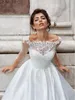 A-Line Satin Illusion Stylish Wedding Dresses 2023 Bride Lace-Up 3/4 långärmad klassisk spetsapplikation Castle Personlig