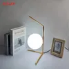 Oggetti decorativi Figurine Lampade da tavolo moderne a sfera in vetro Oro Nordico Semplice Camera da letto Comodino Lettura Lampada da scrivania Decorazioni per la casa E14 Lampada da tavolo a LED Lamparas 231207