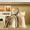 Dekorative Objekte Figuren Kreative herzförmige Katzenornamente Wohnzimmer TV-Schrank Zuhause Schlafzimmer Desktop-Dekorationen Keramikkunst Katzenstatue Geschenk 231207