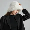 Chapeaux à large bord seau hiver chapeau de fourrure artificielle pour femmes chaleur peluche pêcheur moelleux mode extérieure Panama année cadeau 231208