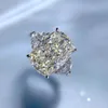 Anéis de casamento tendência 100% 925 prata real 9 * 1m branco g alto carbono anéis de diamante para mulheres casamento banda festa jóias finas presentes femininos 231208