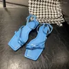Sandalen verwelkt weibliche Mode Pendler Freizeit Königsblau Frauen Sommer Leder quadratische Zehenriemen flach