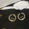 Pendientes elegantes con letras de diamantes para mujer, aretes de aro de diseño clásico, boutique, joyería de cumpleaños para bodas, aretes de regalo de amor de lujo en blanco y negro con caja