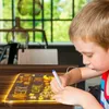 Desenho Pintura Suprimentos Acrílico LED Luminous Draw Board Toy para crianças Anti Scratch Ajustável Carta Apagável Mensagem Presente de Natal 231207