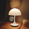 Dekorative Objekte Figuren Wiederaufladbare USB-Pilz-Schreibtischlampen Touch 3-Farben-Dimmung Nordic für Nachttisch-Dekoration Schlafzimmeratmosphäre LED-Schreibtischlampen 231207