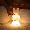 Snoeren Slings en singelband Schattig 3D-nachtlampje Kawaii Anime Cartoon Bunny Oogbescherming Oplaadbare bureaulamp Slaapkamer Kinderen Nachtkastje Kamp 231208