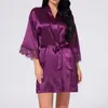 Vêtements de nuit pour femmes Femmes Iace Soie Pyjamas Robes Chemises de nuit Demi manches Chemise de nuit en dentelle noire Peignoir lisse doux couleur pure 2023