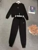 Damski designerka sportowa Hot Fashion Nowy garnitur Klasyczny liter na zewnątrz jogging bluza spodnie