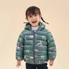 Piumino Cartoon Dinosaur Stampa Ragazzi Bambino Piumini leggeri Caldi Capispalla con cappuccio Inverno Autunno Bambini Ragazze Cappotti Abbigliamento casual 231207