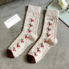 Damensocken, grün, modisch, Vnitage, Streetwear, Crew, Damen, Harajuku, Blumen, Stickerei, süße Mädchen, Kawaii, japanische Strumpfwaren