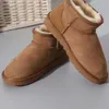 Klasyczny krótki miniwomen Uggsboot śnieżne buty Keep Warm Fashion Man Man Women Pluszowe buty antylopowe reindeer brąz