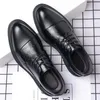 Chaussures habillées Designer Marque Cuir Noir Pour Hommes Chaussures De Mariage À Lacets Casual Business Oxfords Point Toe Bureau Formel Mâle 231208