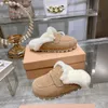 Chunky Platform Shearling tofflor päls clogs kvinnor märke muller designer vinterskor tjock botten mocka päls fluffig glid loafer inomhus mule sherpa varm sneaker