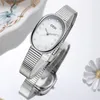 Polshorloges Women Fashion Watch luxe voortreffelijke waterdichte dame kwarts ovaal beige gezicht legeringen Business Clock Relojes Para Mujer