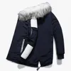 Męskie kurtki mężczyźni zimowa kurtka parkas futra kołnierz płaszcz moda zagęszcza bawełniana ciepła polarowa linijka Patchwork Casual 231208