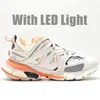 Z box trackiem LED 3 3,0 designerskie buty dla mężczyzn kobiety Triple S Casual Casual Sneakers niezwykłe projektantów platforma Paris Paris Tess.s. Gomma skórzane trenerzy męskie