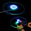 Led Rave Toy Led Aydınlatma Uçan Disk Pervanesi Helikopter Oyuncaklar Çekme İp Saucers UFO Dönen En İyi Kids Açık Fun Oyun Sporları 231207