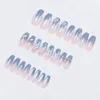 Falska naglar 24st som bär falsk långblå gradient Relief Camellia Style Ice and Snow Complementary Tool Kit
