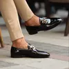 Sapatos de vestido mocassins pretos para homens pu couro deslizamento em dedo do pé redondo sólido primavera outono artesanal tamanho de negócios masculino 38 231208