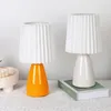 Obiekty dekoracyjne figurki koktajl mleczny Lampa stołowa E27 ciepły kolor LED plisowana lampka salon stół dekoracyjny światło ceramiczne oświetlenie wewnętrzne 231207