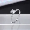 Hochzeitsringe Klassiker 4 CLS Design Runde Zirkonia Frauen Hochzeit Engagement Ringe 3 Farben verfügbar Flacher Brautschmuck heißer Verkauf