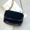 Kvällspåsar lyxdesigner päls väska 2023 mink liten handväska kvinnor mode mini crossbody axel damer