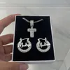 Colares de pingente 3umeter nome personalizado conjunto de jóias para menina mulheres gelo fora piscar 22mm brincos de argola personalidade iniciais hip hop colar 231208