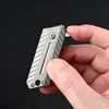 Titanlegering Mini Kniv Sharp Folding Art Knife Outdoor Självförsvar Portable Keychain Unpacking Express Leverans liten kniv