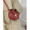 Kopia prawna torby deisgner Celins sklep internetowy czerwona torba oryginalna skóra nowa 2023 moda pojedyncze siodło crossbody High-end Triumfal Arch tofu