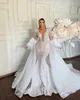 Sexy Feder-arabische Meerjungfrau-Hochzeitskleider in Übergröße, abnehmbare Schleppe, Spitze-Brautkleider, Perlen-Kristall-Hochzeitskleider