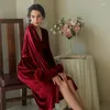 Women's Sleepwear QSROCIOQ Pajamas Robe Fashion Velvet Cuff Feather Decor Bathrobe For Winter Sexy Nightgown Valentine